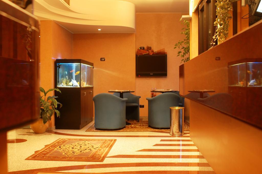 Hotel St John Дезио Экстерьер фото
